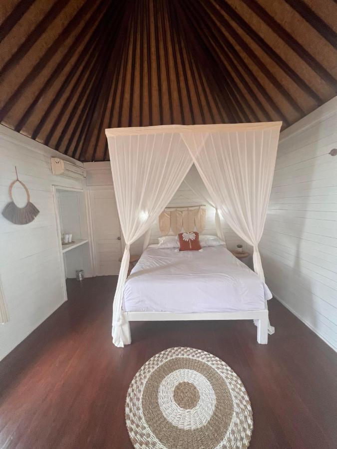 Mista Ceningan'S Beach Bungalows Previously The Kubu 221 Lembongan Extérieur photo