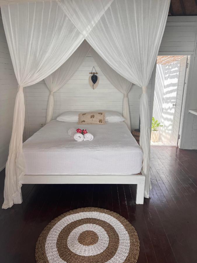 Mista Ceningan'S Beach Bungalows Previously The Kubu 221 Lembongan Extérieur photo