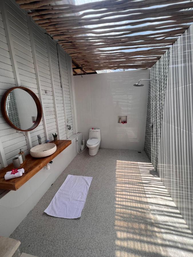 Mista Ceningan'S Beach Bungalows Previously The Kubu 221 Lembongan Extérieur photo